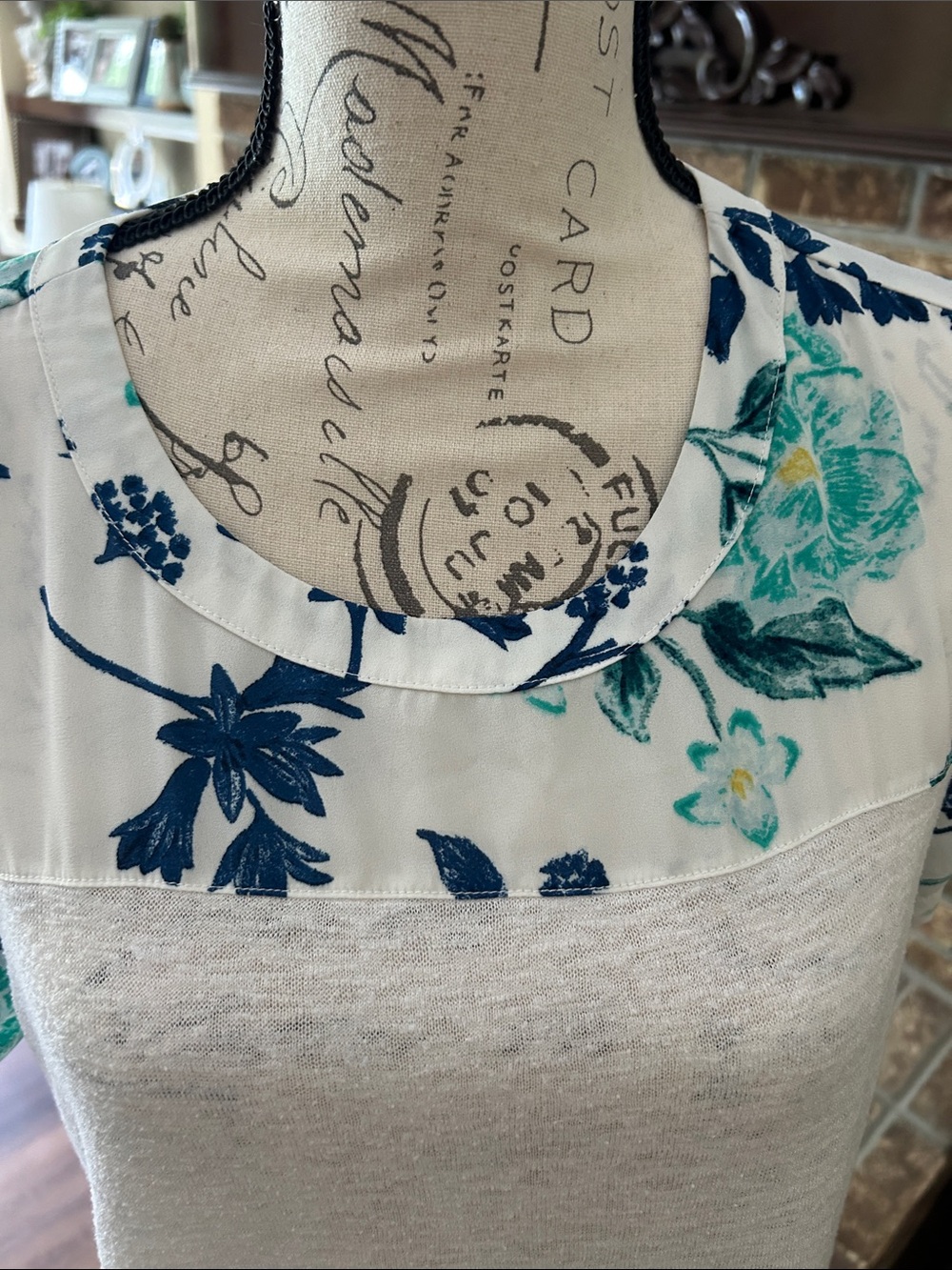 Floral Panel Short Sleeve Top White Teal & Blue Medium - Picture 2 of 7
